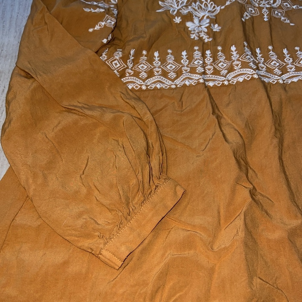 NWOT Impressions Embroidered Blouse - Picture 8 of 10
